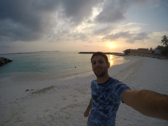 Amanecer en Bikini Beach, Maafushi